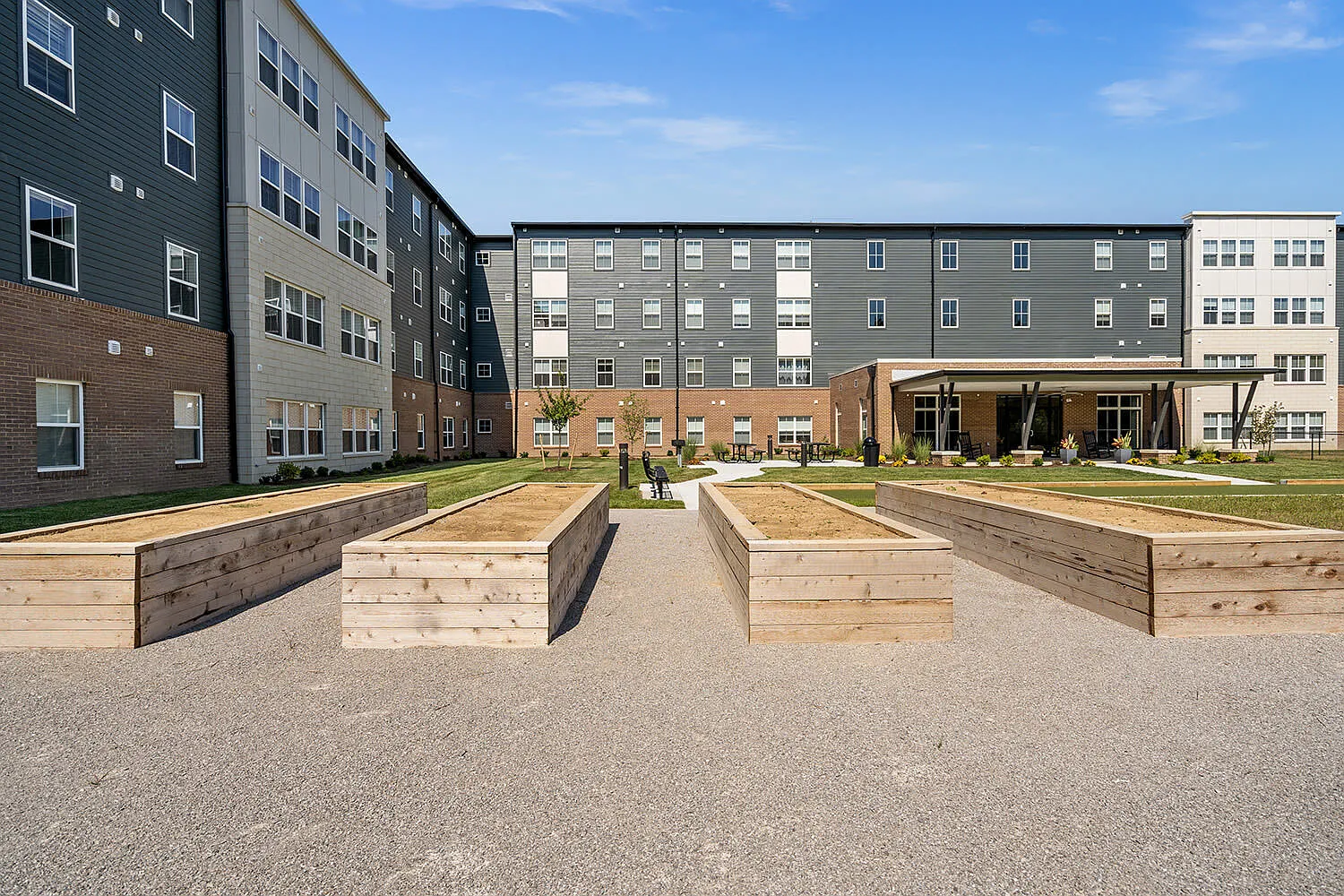 Sparrow Ridge — Photo 2