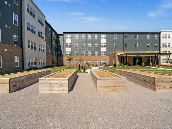 2375 S Park Dr #111