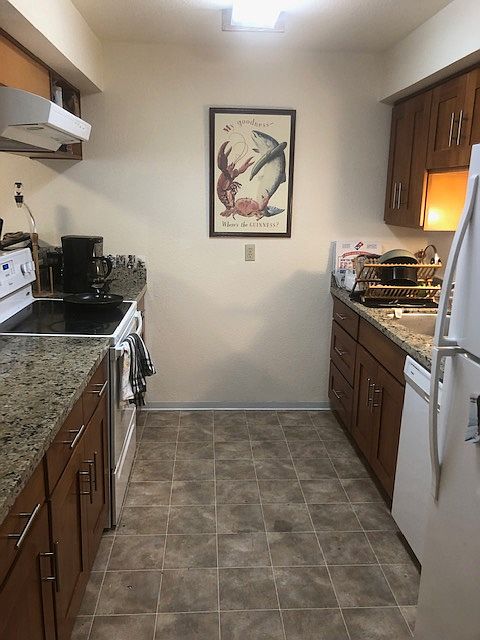 1st image of 7432 4th Ave NE APT 6