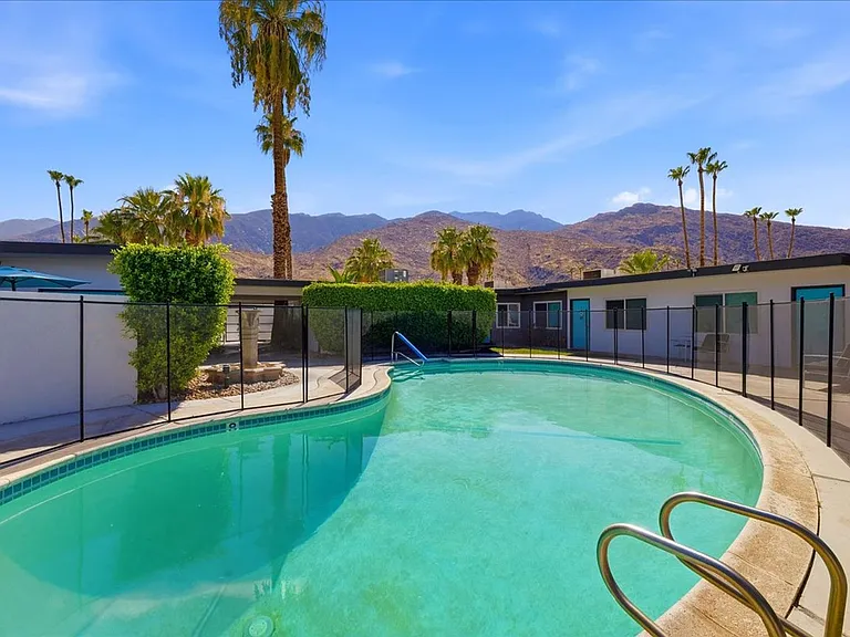 2080 S. Camino Real — Photo 26