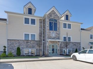 5547 Beavercrest Dr UNIT 210, Lorain, OH 44053
