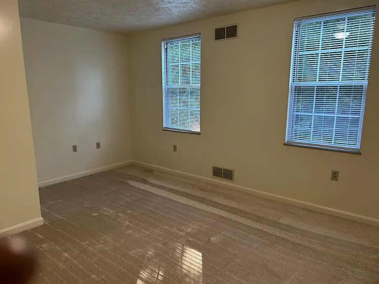 379 Woodruff St — Photo 9