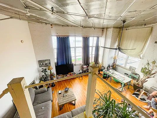 Rented by MySpaceNYC | media 13