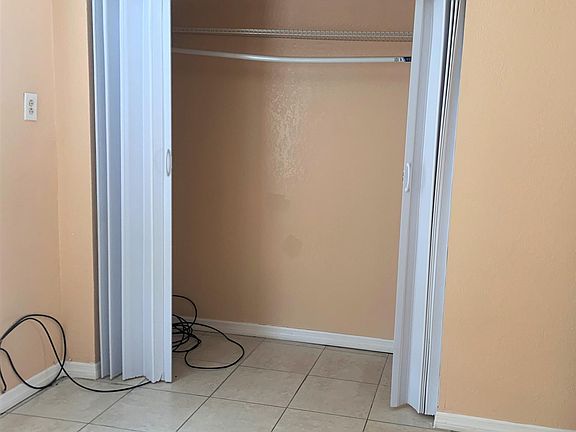 3rd image of 1210 E Hillsborough Ave Floor 2