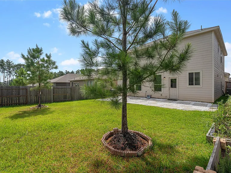 229 Seven Pines Dr — Photo 16
