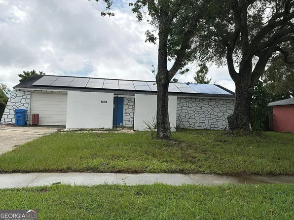 7936 Woodglen Cir, Tampa, FL 33615