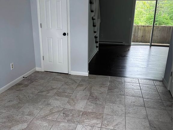 5th image of 16 Cove View Ln #2c1ef7265