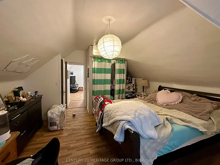 1125 Cannon St E — Photo 2