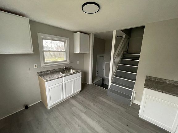2nd image of 1322-1324-1326 Brownell Ave #1326