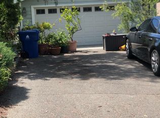 9320 Reverie Rd, Tujunga, CA 91042