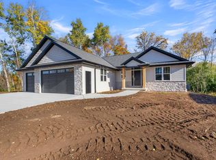 2576 Meyer Way, De Pere, WI 54115