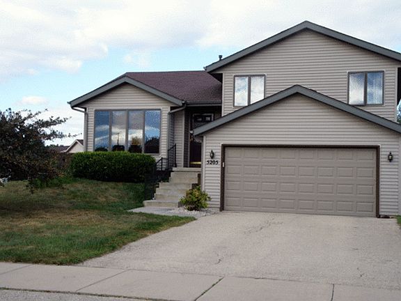 2nd image of 5205 Leanne Ln
