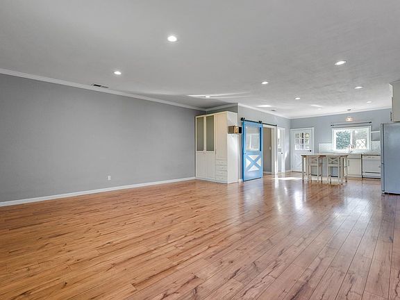 4th image of 195 Lantz Dr
