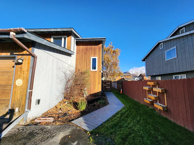 11931 Copper Mountain Dr — Photo 19