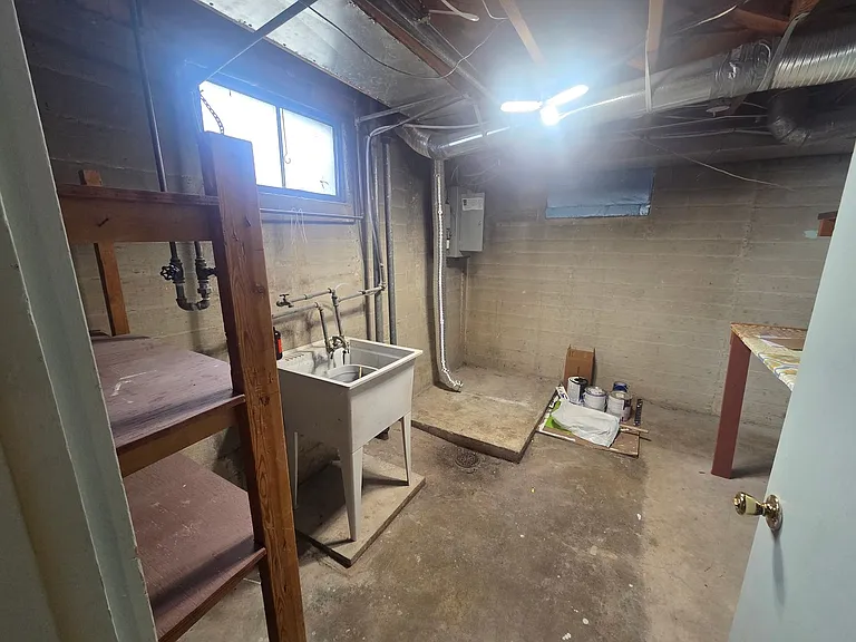 3703 W Rockwell Ave — Photo 38