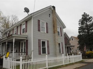 4 Spring St, Ellenville, NY 12428