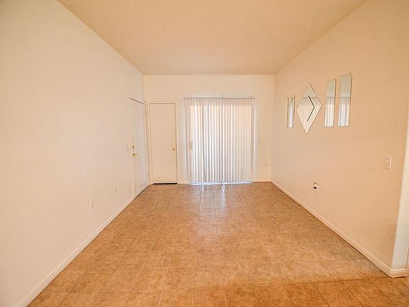 5th image of 2615 W Gary Ave Unit 1004