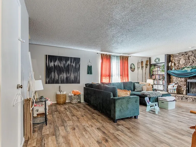 6916 Woodlake Dr #6920 — Photo 21