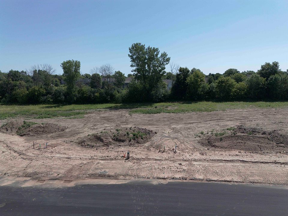 2nd image of Ridgeway Dr #15