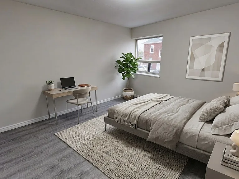 3125 Sandwich St — Photo 2