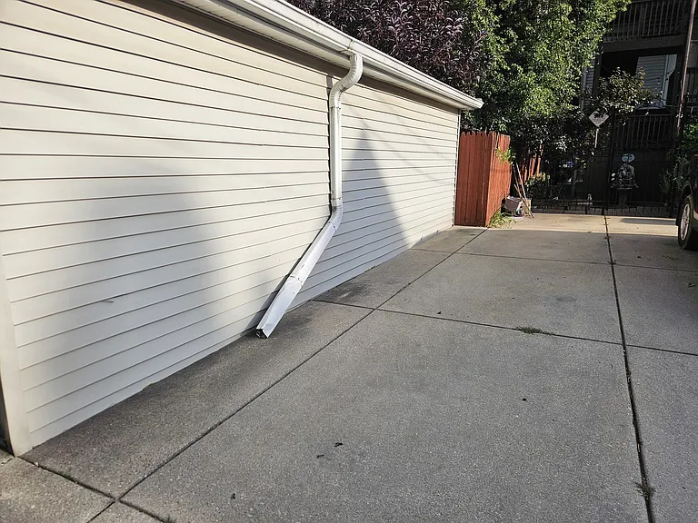 1140 W Barry Ave #1 — Photo 28