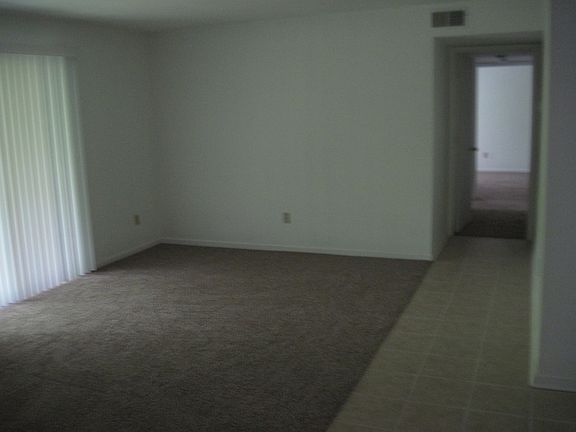 3rd image of 514 Carobrook Rd