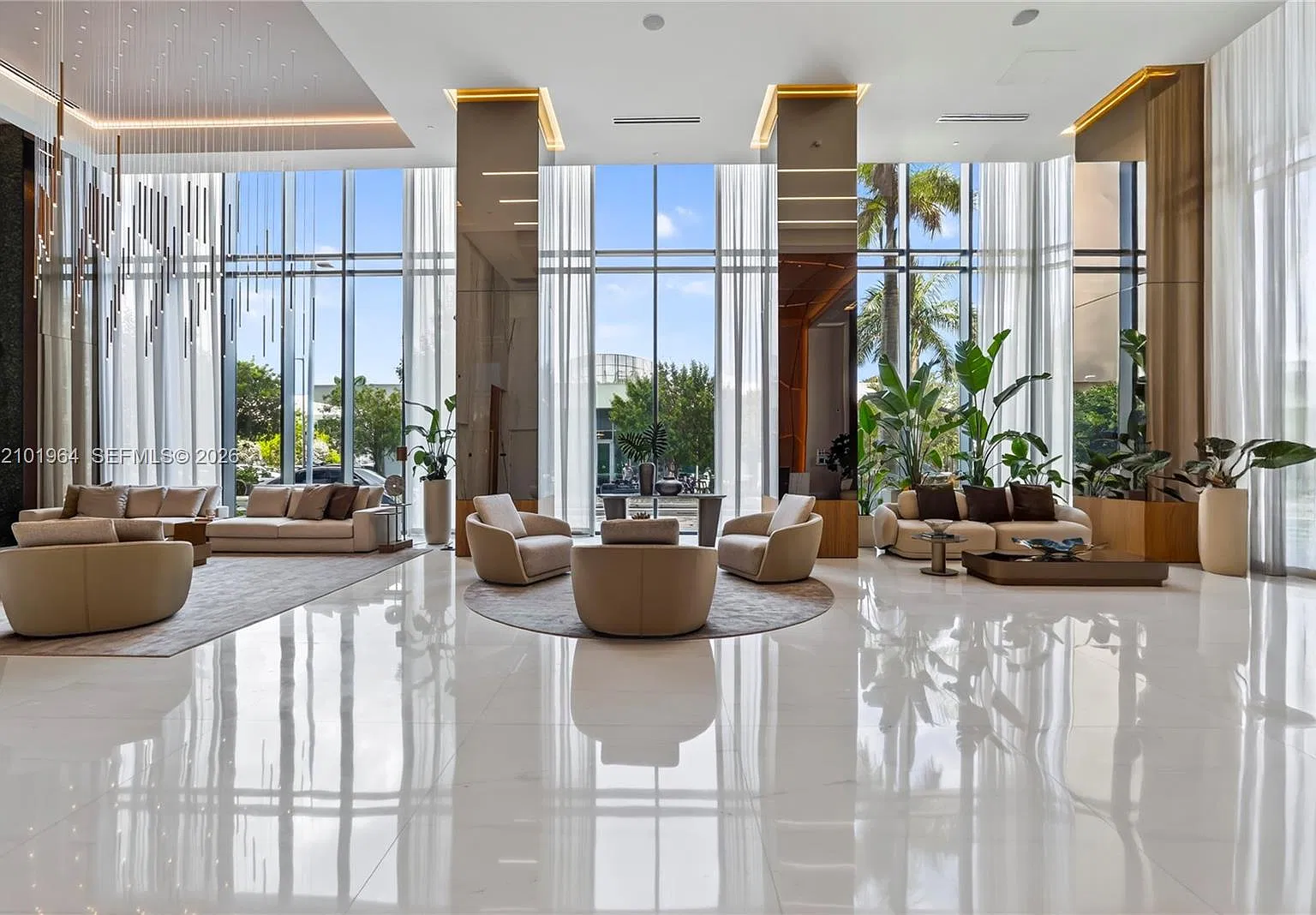 Oasis Hallandale West — Photo 1
