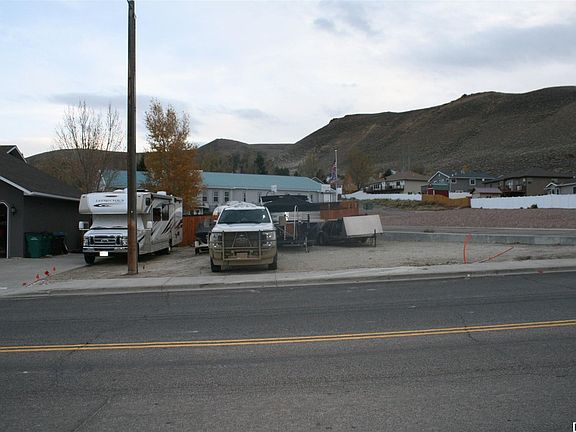 4th image of 500 Upland Way