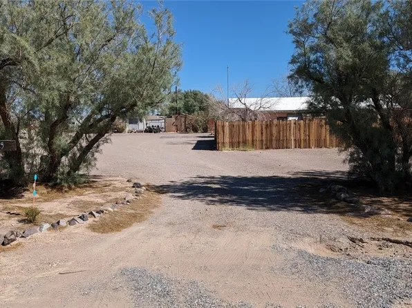 1915 S Faith Ln, Amargosa Valley, NV 89020