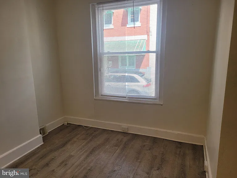 2334 N Gratz St — Photo 17