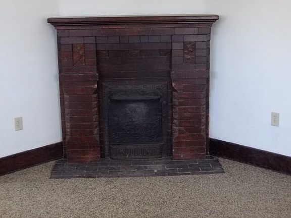 3rd image of 705 S 8th St