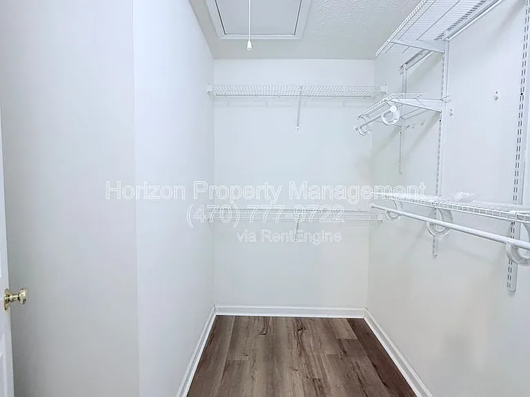 3987 Hidden Hollow Dr — Photo 8