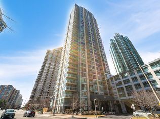 225 Webb Dr #810, Mississauga, ON L5B 4P2