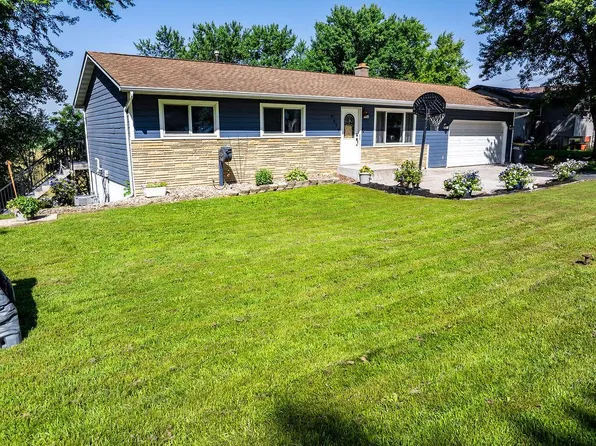 W7079 Evergreen WAY, Onalaska, WI 54650