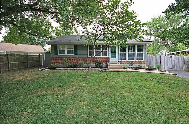 2nd image of 2821 Arnold Ave
