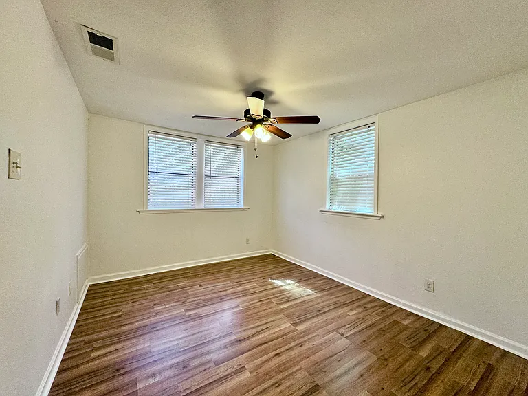 2309 Wesley St #A — Photo 11