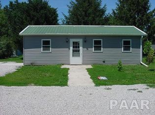 109 N Adams St, Washburn, IL 61570