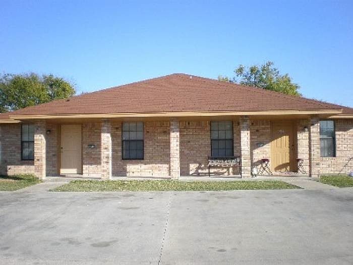 DUPLEX
