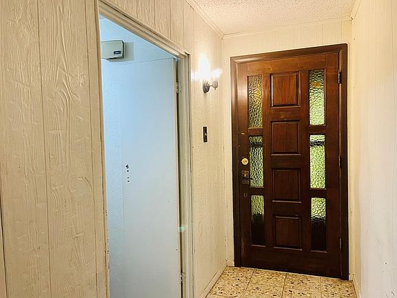 4th image of 1210 Bowlin Ave