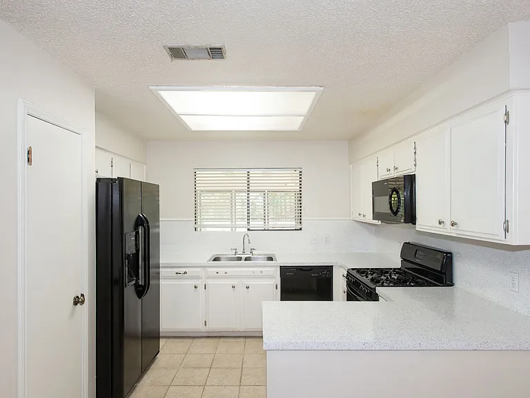 5811 Cannon Mountain Dr — Photo 11