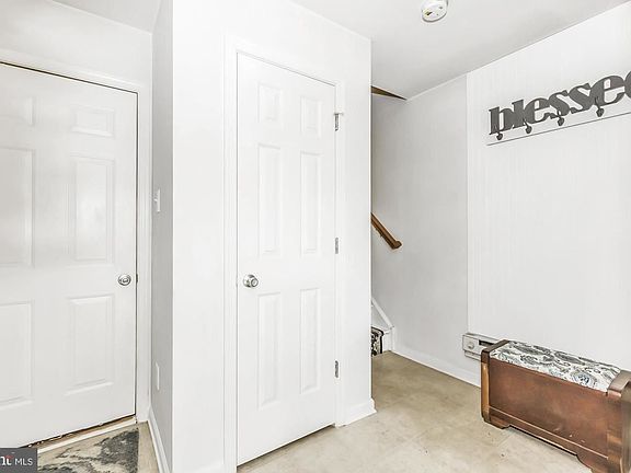 4th image of 206 Green St #7
