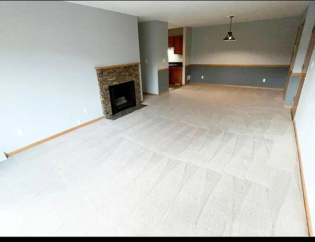 2 bed, 1003 sqft, $1,495 — Photo 4