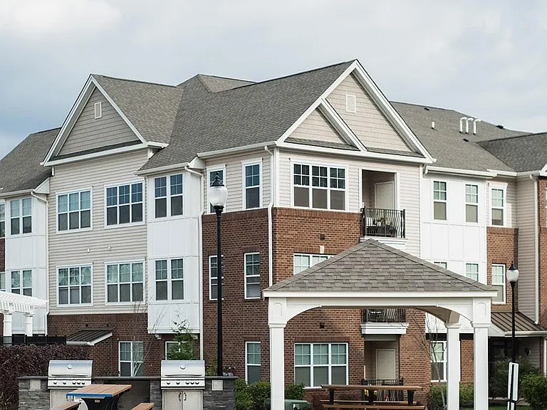 Brookhaven Lofts — Photo 1