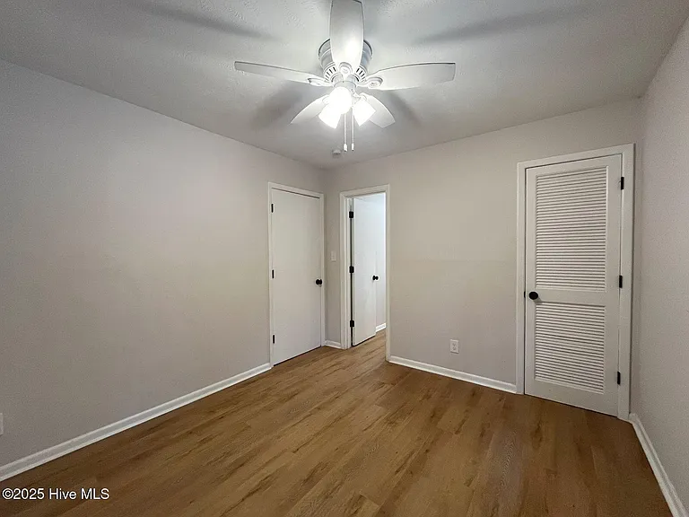 440 E Massachusetts Ave — Photo 39