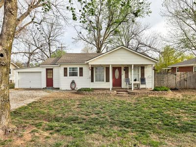 405 W Main St, Jones, OK, 73049