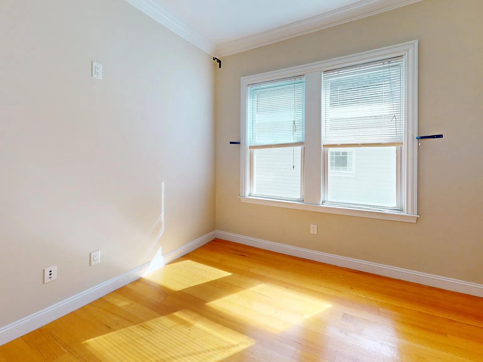 2 bed, 930 sqft, $3,495 — Photo 4