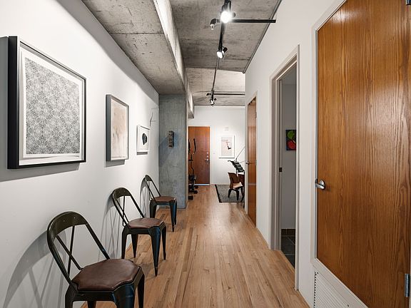 4th image of 2011 Cedar Springs Rd APT 305