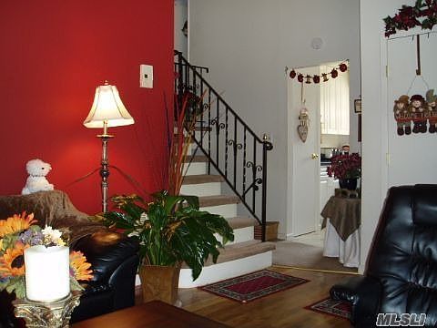 3rd image of 194 Norwood Ave
