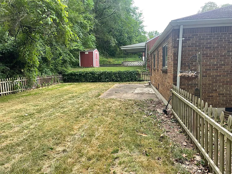 803 Jefferson St — Photo 8
