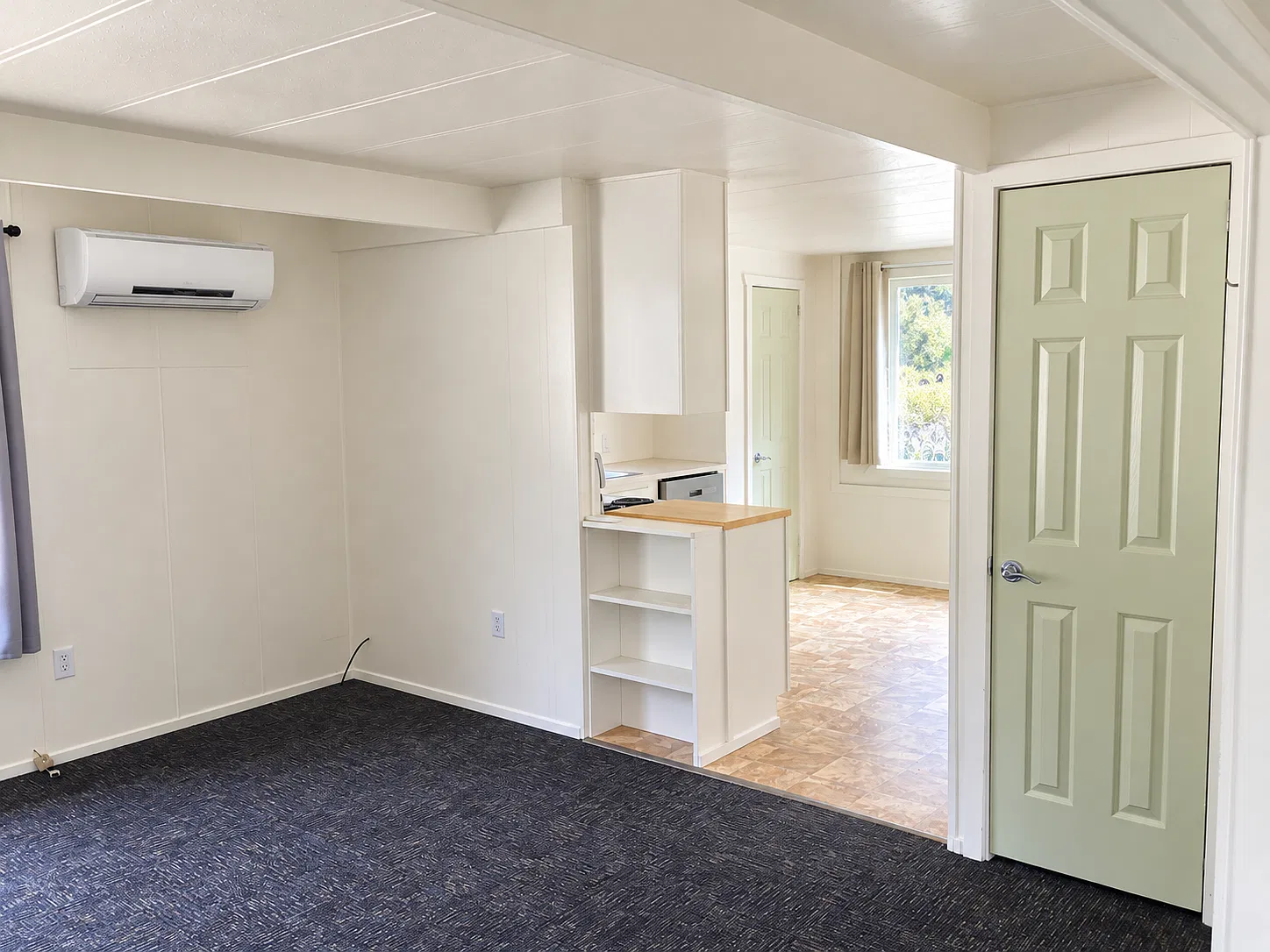 3 bed, 924 sqft, $1,250 — Photo 3